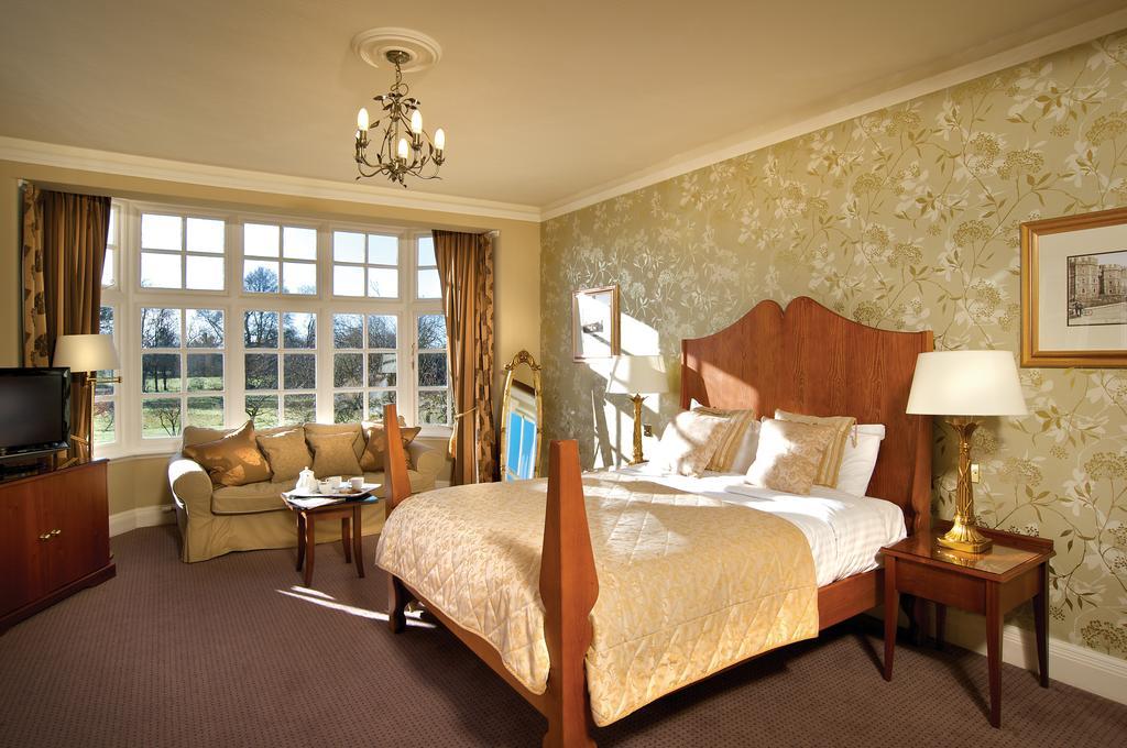 Grovefield House Hotel Slough Exterior photo