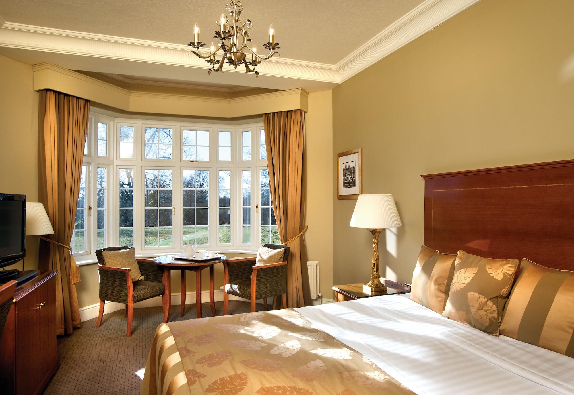 Grovefield House Hotel Slough Exterior photo