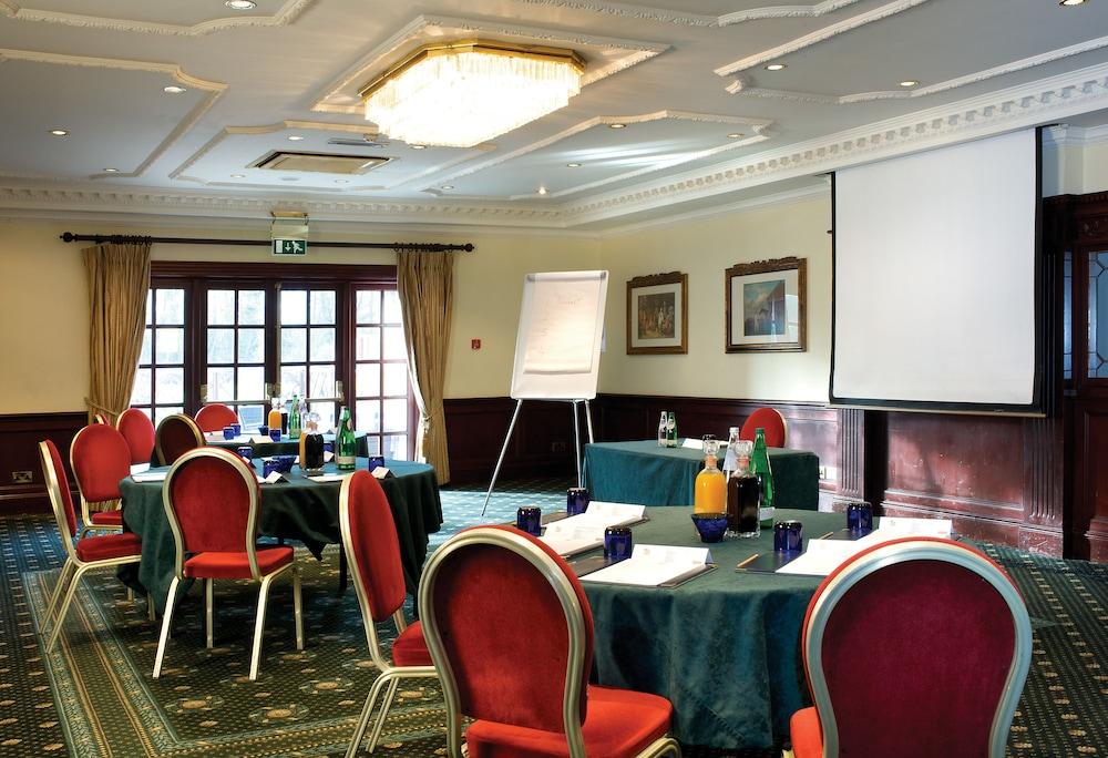 Grovefield House Hotel Slough Exterior photo