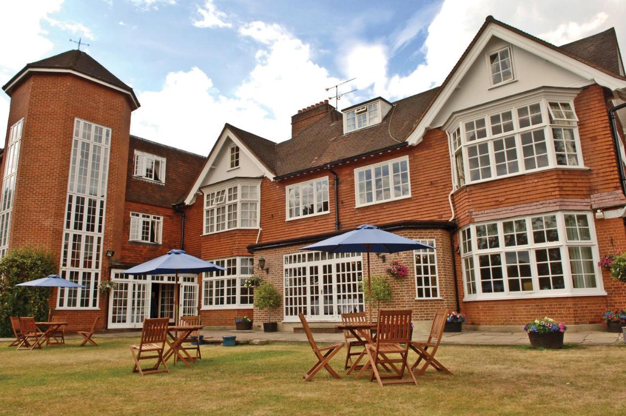 Grovefield House Hotel Slough Exterior photo